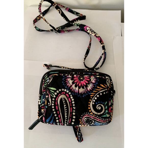 Vera Bradley BANDANA SWIRL Black Retired All in One Crossbody & Wristlet Straps - Picture 1 of 8